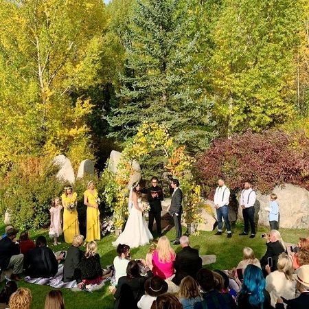 The Wedding Picture of Jesse Belle Deutschendorf and Eli LeGate